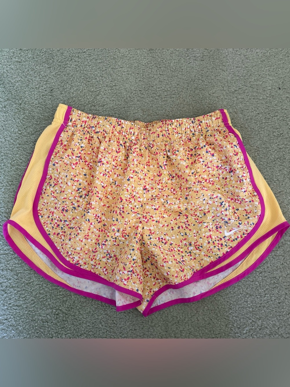 NIKE DRI-FIT Running Shorts size M